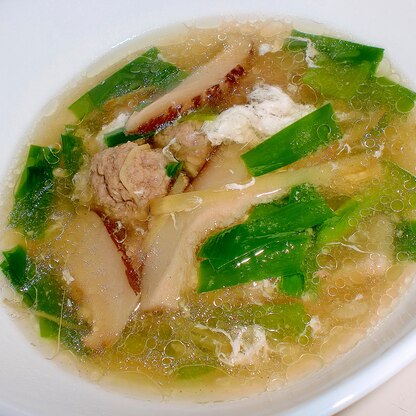 中華風肉団子スープ